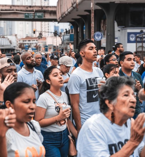 photo-of-crowd-during-daytime-3892902